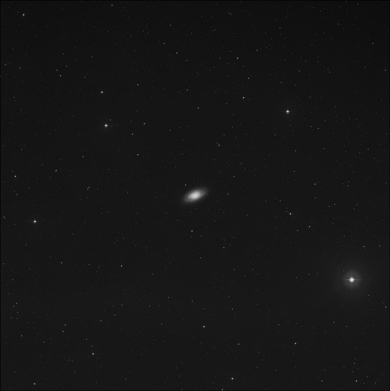 Messier 64 - Galaxia del Ojo Negro, Galaxia del Mal de Ojo