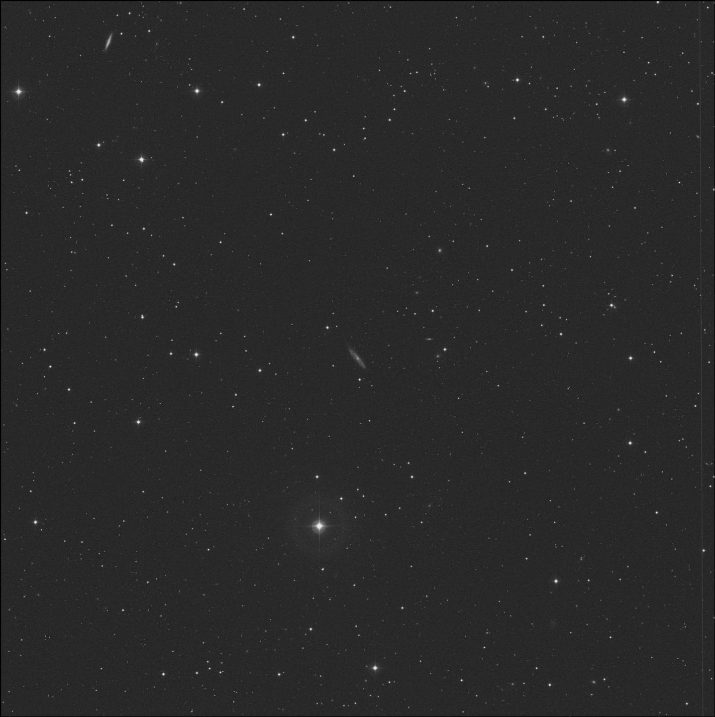 NGC 4693